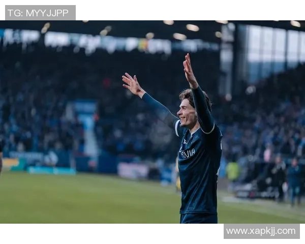 足球明星精彩瞬间集锦动作分析与技巧分享视频